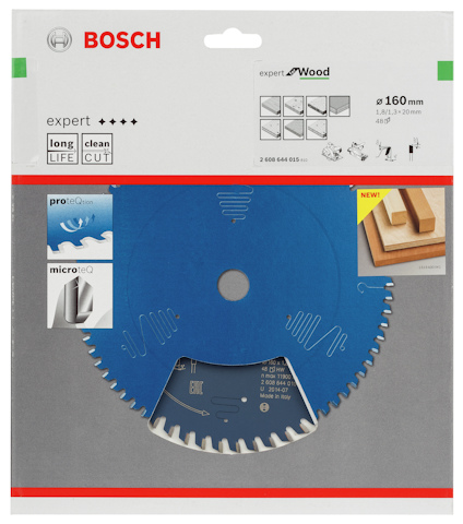 Förpackning med Bosch Expert Wood sågtillbehör, 160 mm diameter, med skyltar för lång livslängd och ren skärning.