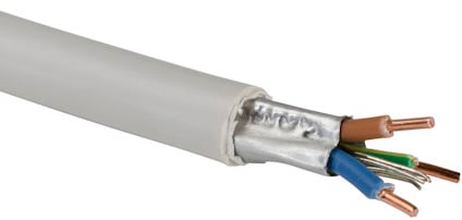 Vit kabel med flera exponerade kopparledare i olika färger i ena änden.