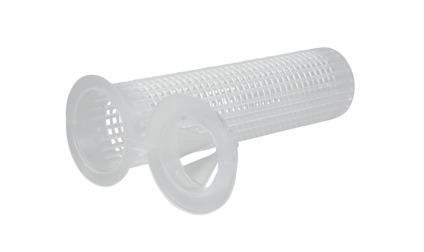 Transparent perforerad plastcylinder med runda ändar, placerad på en vit bakgrund.