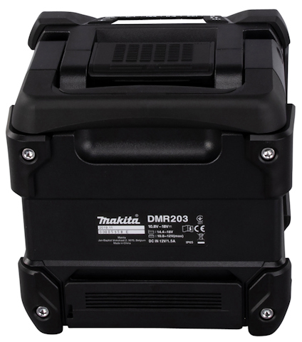 Svart, robust bärbar högtalare med handtag. Märkt "Makita DMR203" med specifikationer nedanför.