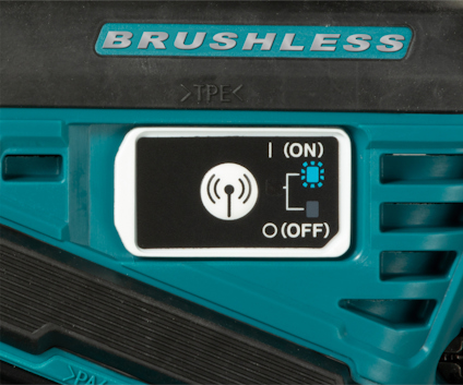 Batteridriven gipsskärare med texten "BRUSHLESS" och knapp för att slå på/av med symboler för trådlös anslutning.