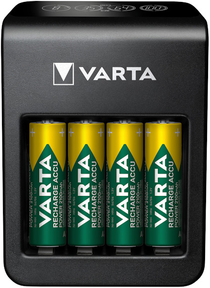 Batteriladdare VARTA med fyra uppladdningsbara AA-batterier placerade i laddarens fack.