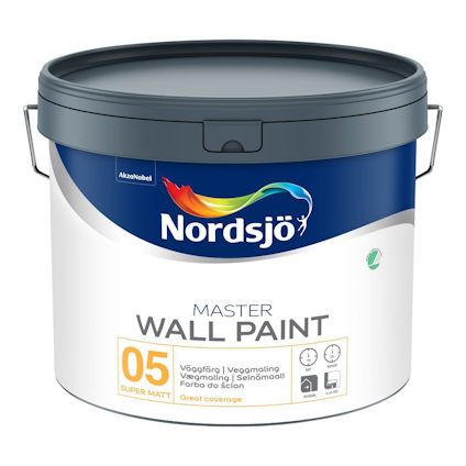 Vit och blå hink med texten "Nordjsö Master Wall Paint 05 Super Matt". Handtag på sidorna och färgglad logotyp.